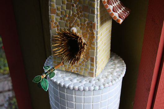 Vicki in Vickiworld Mosaic Studio